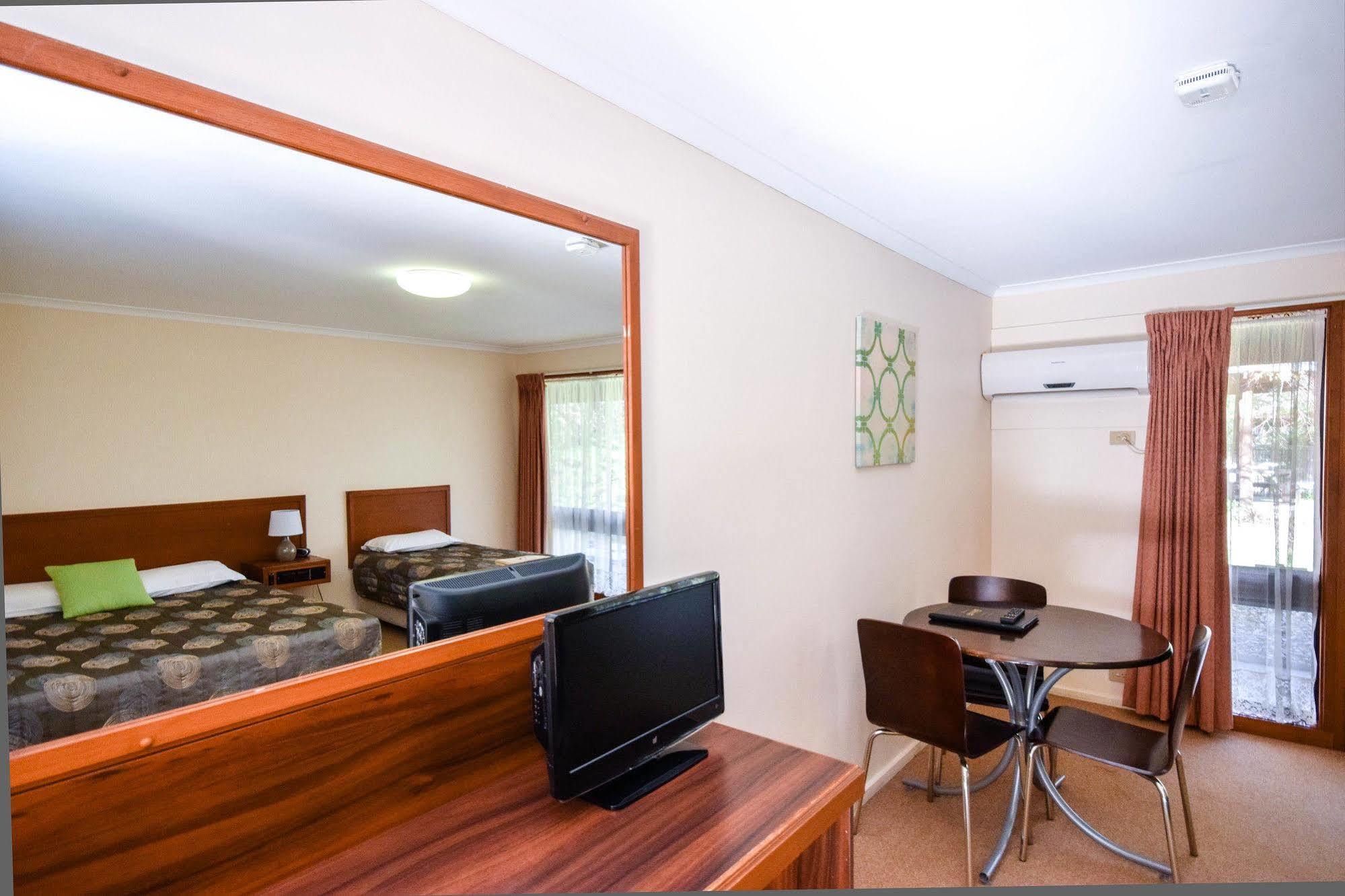 River Country Inn (Adults Only) Moama Exterior foto