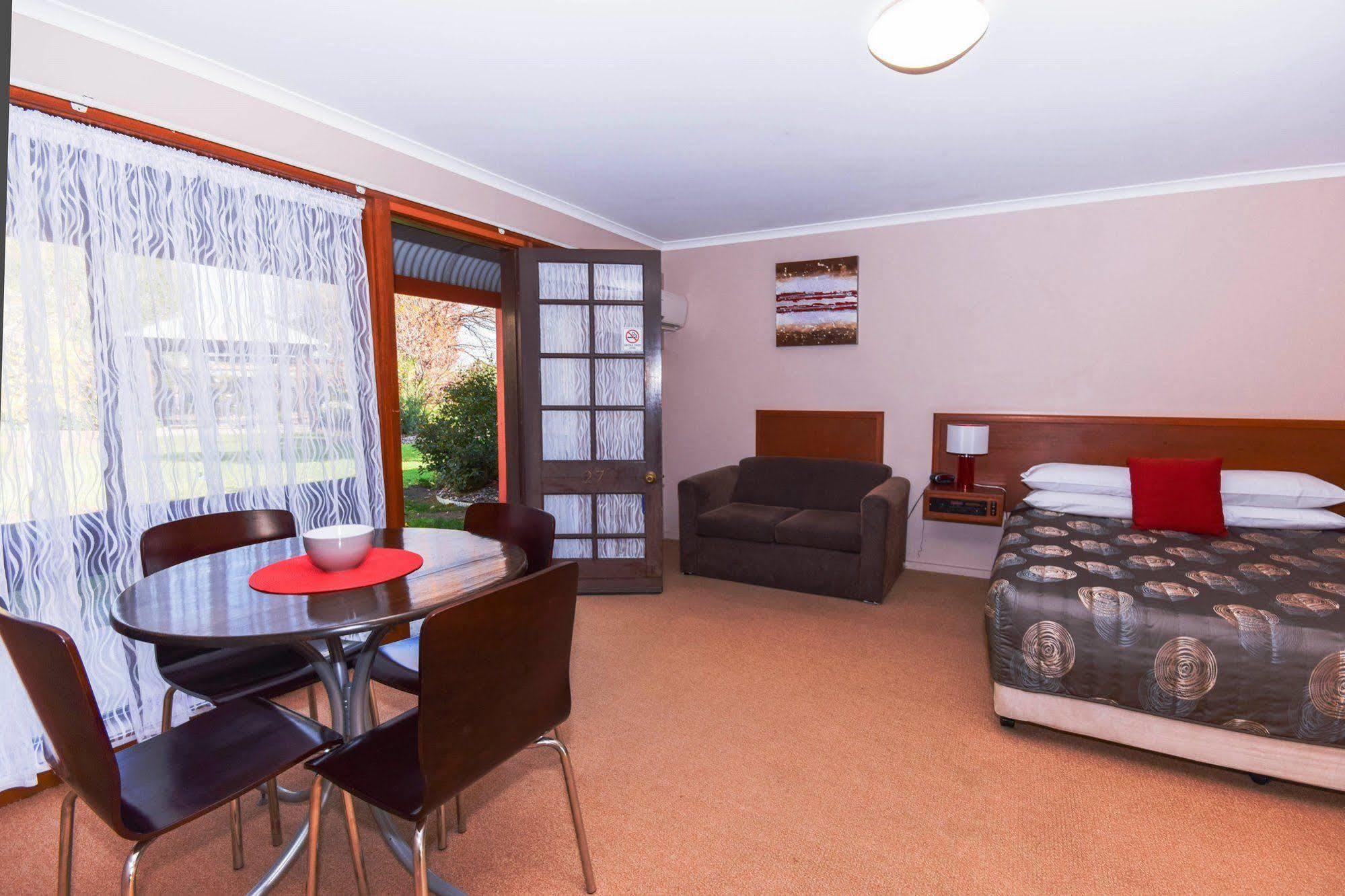River Country Inn (Adults Only) Moama Exterior foto
